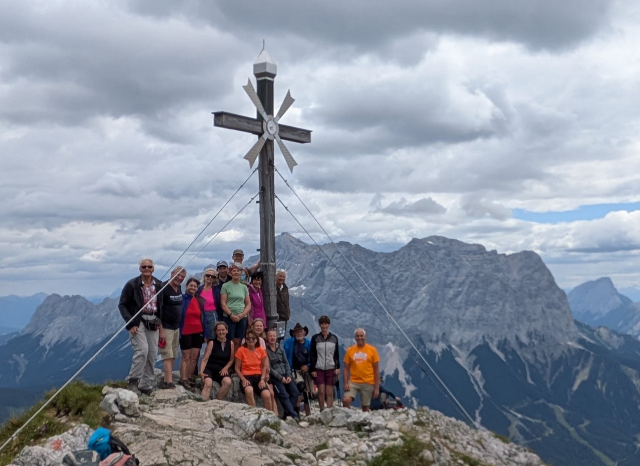 Großartiges Zugspitz-Panorama: Bergtour auf den Daniel